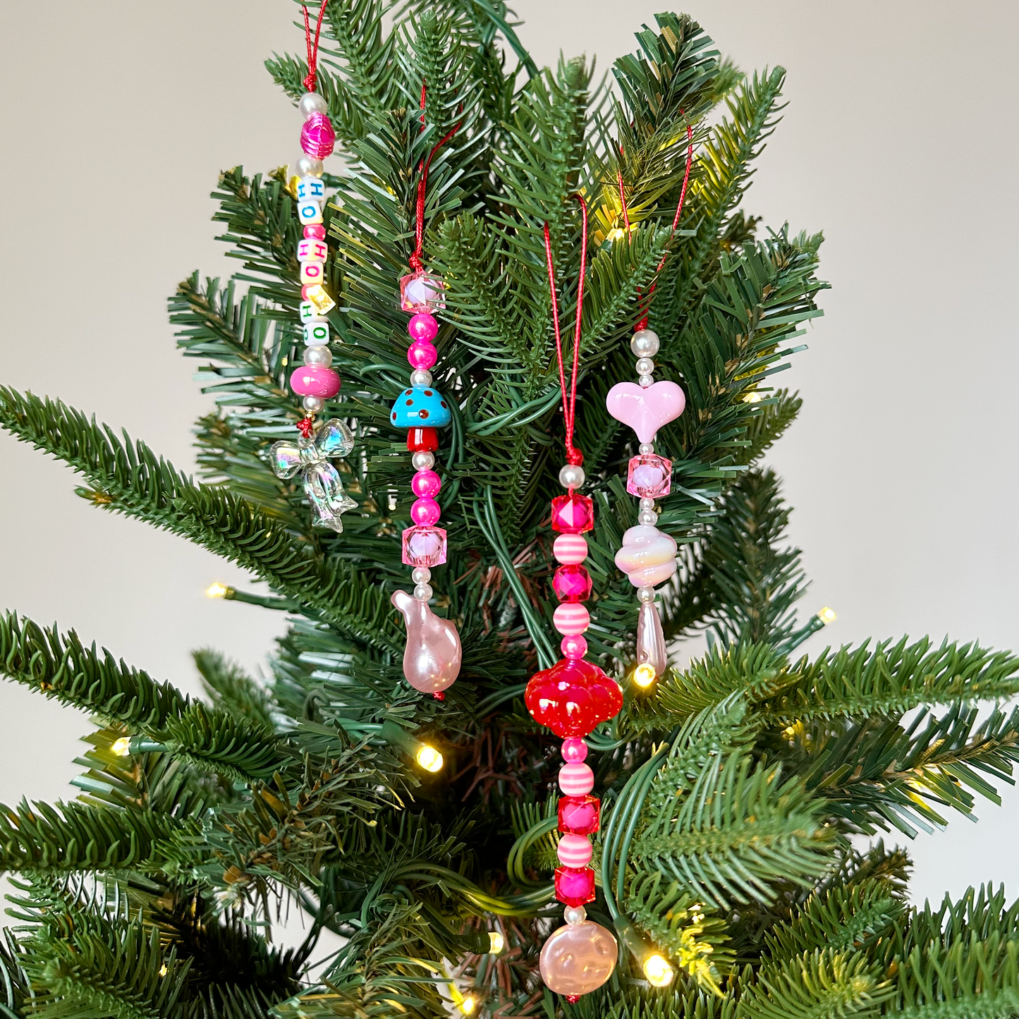 🎄 Paint The Town Red Xmas Ornaments ˗ˏˋ ★ ˎˊ˗
